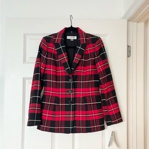 NWT Tahari Red Plaid Blazer. NEVER WORN! Perfect quality